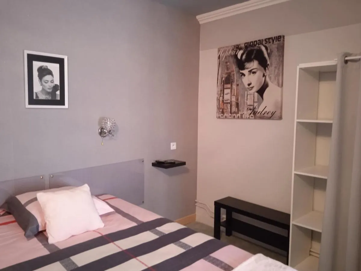 Hotel Sainte Therese ルルド